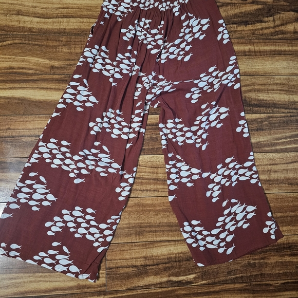 Ava Sky Maroon Wide Leg Pants with White Fish Print - Picture 7 of 7